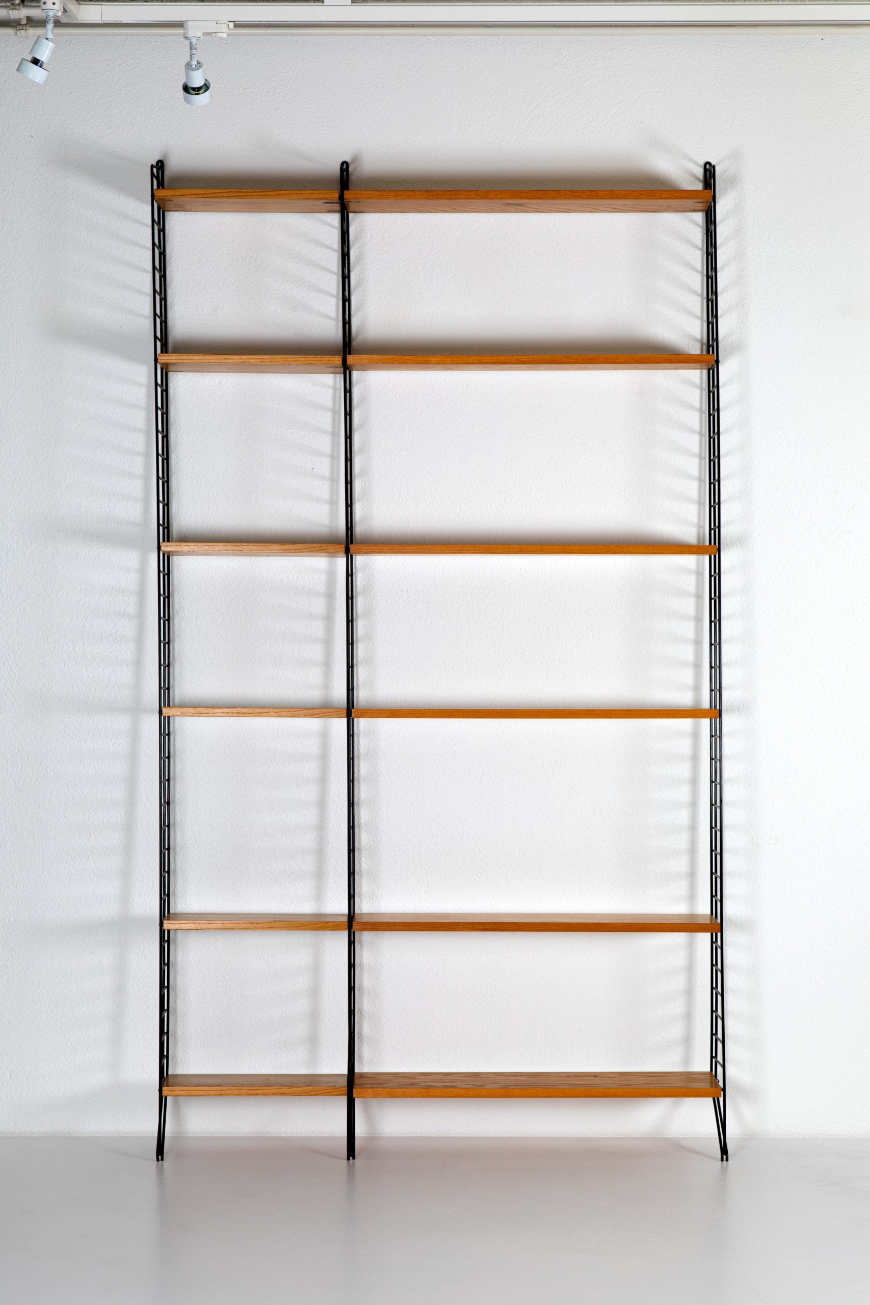 Nisse Strinning Library