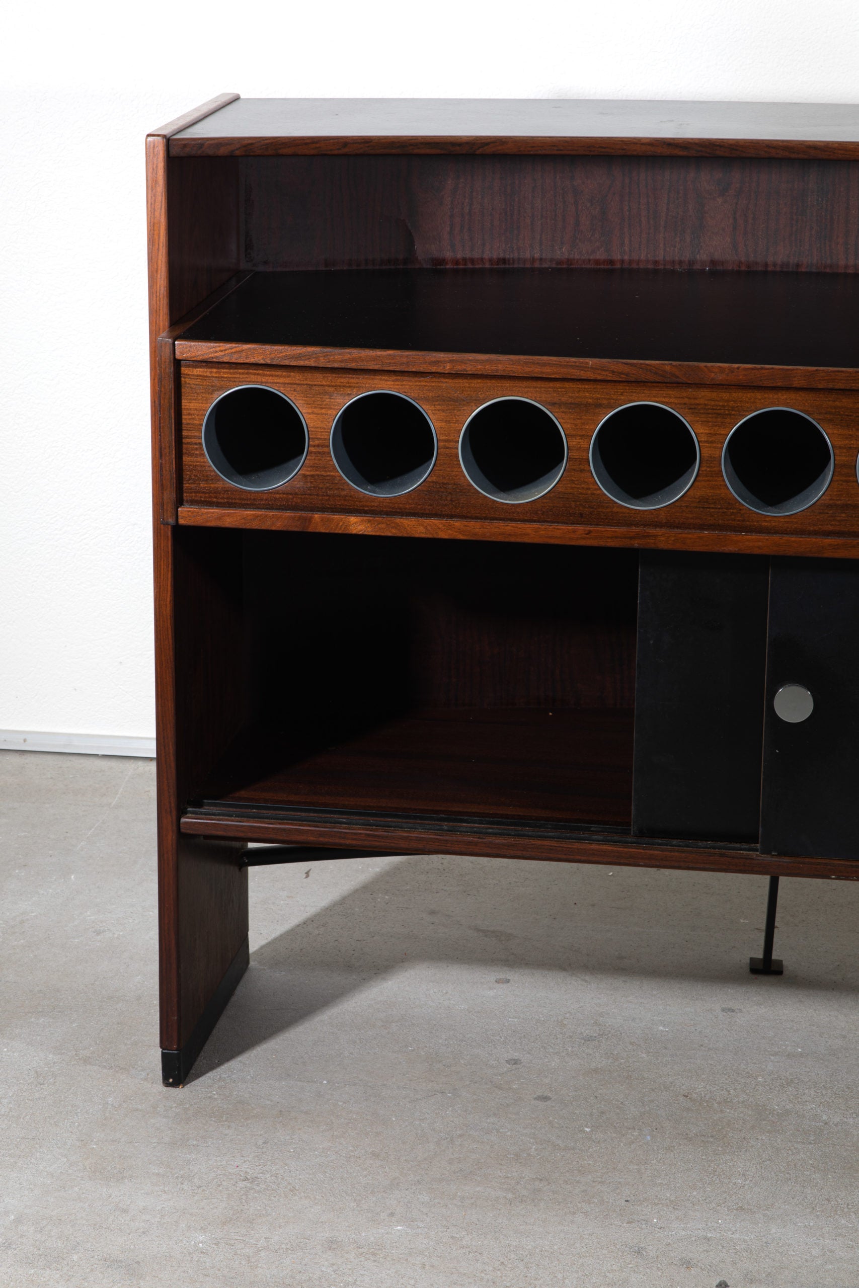 Mid-Century Bar mit Hockern