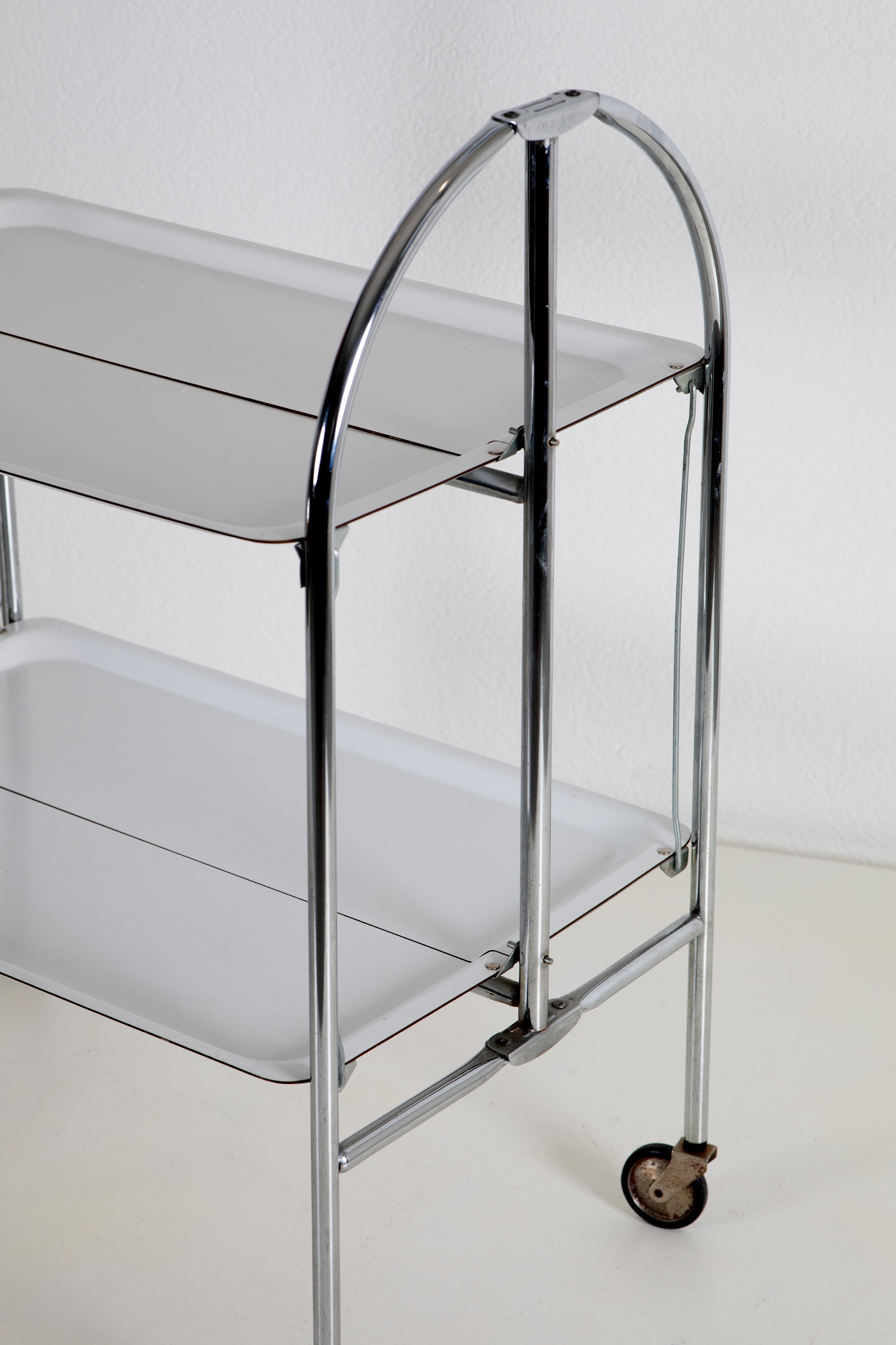 Moving Tray