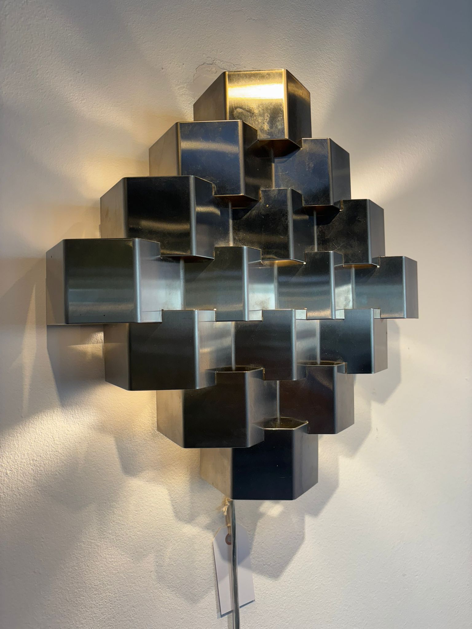 Diamond pattern Wall Sconce