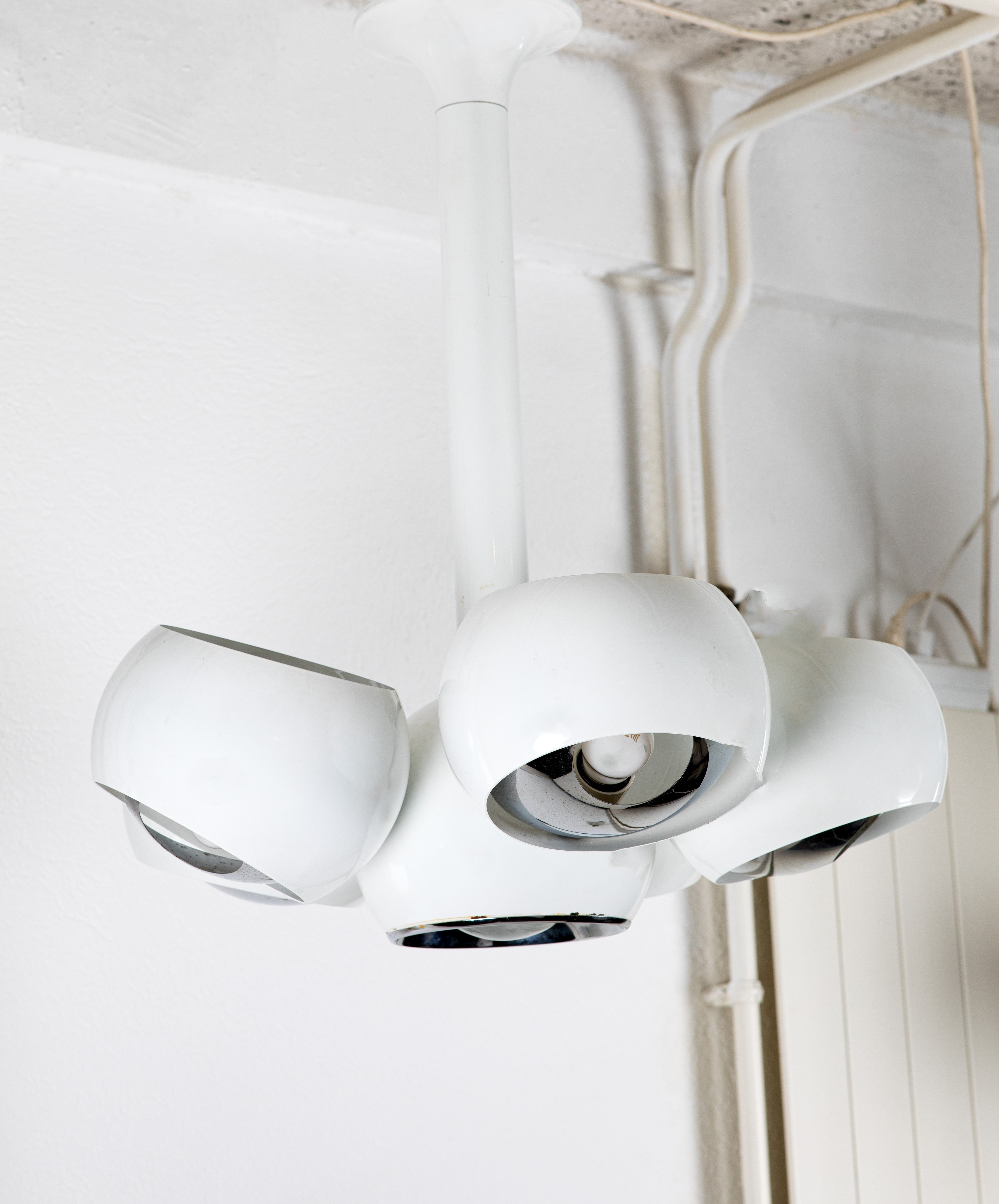 Ceiling White Bulbs Pendant Lamp "Esperia"