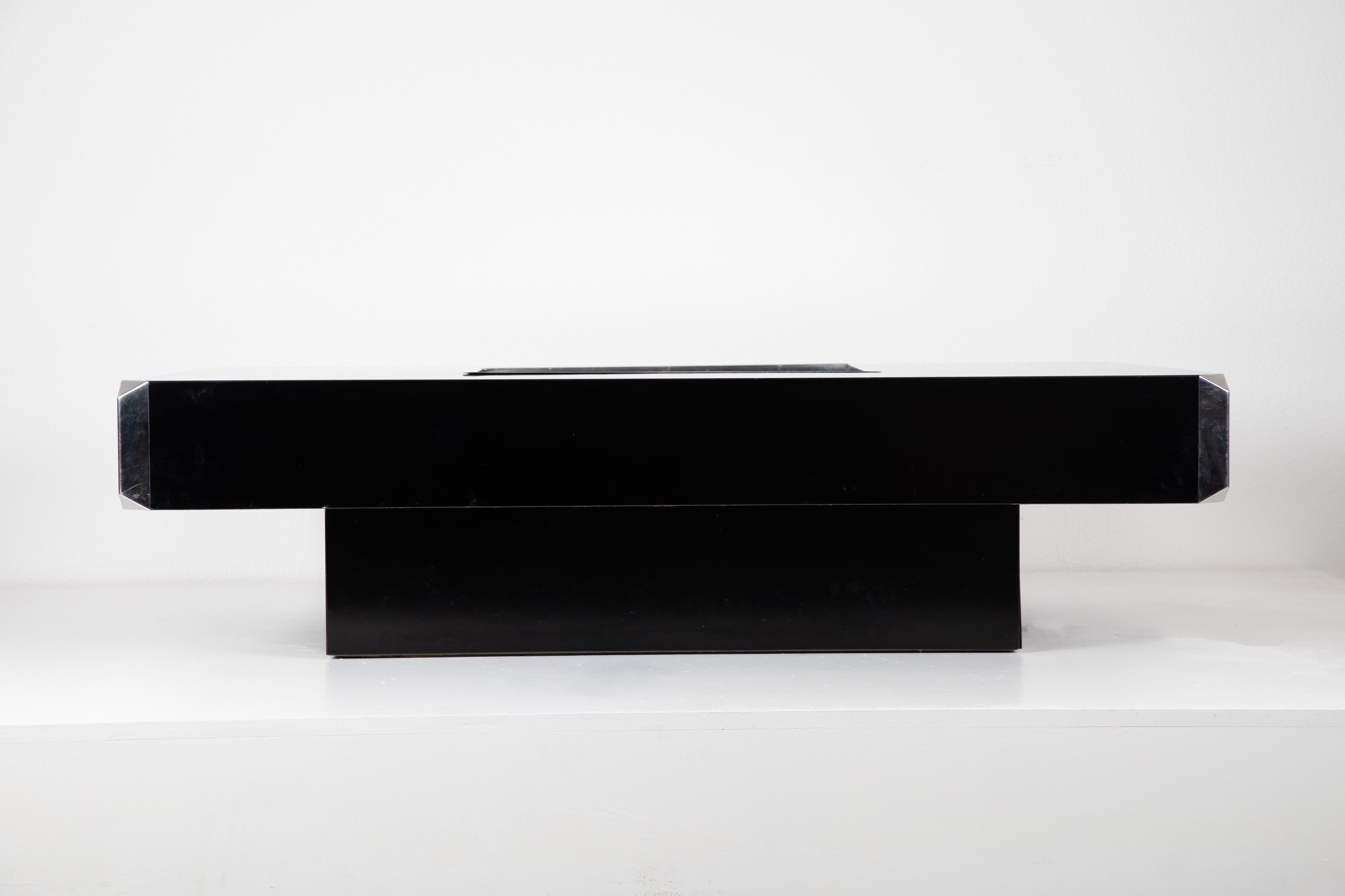 Willy Rizzo Alveo Black Coffee Table
