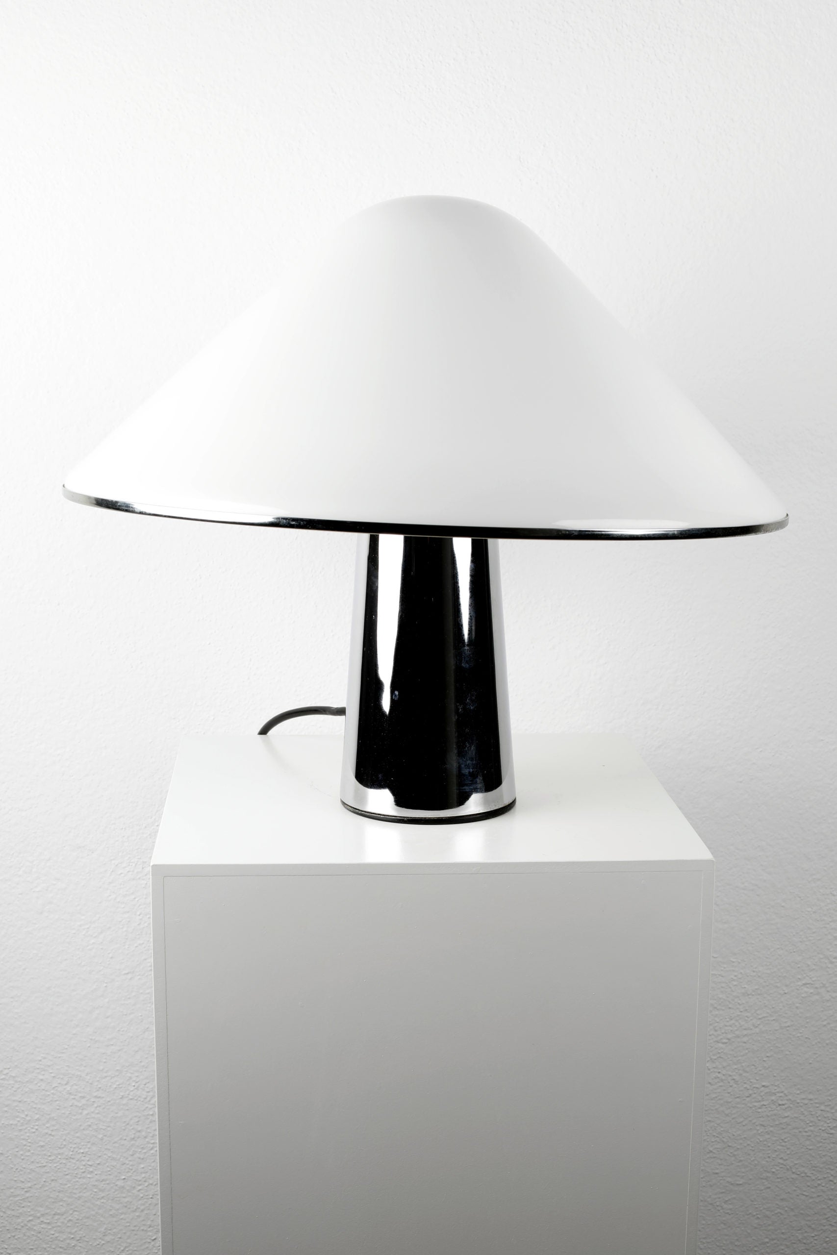 Elpis Lamp by Harvey Guzzini