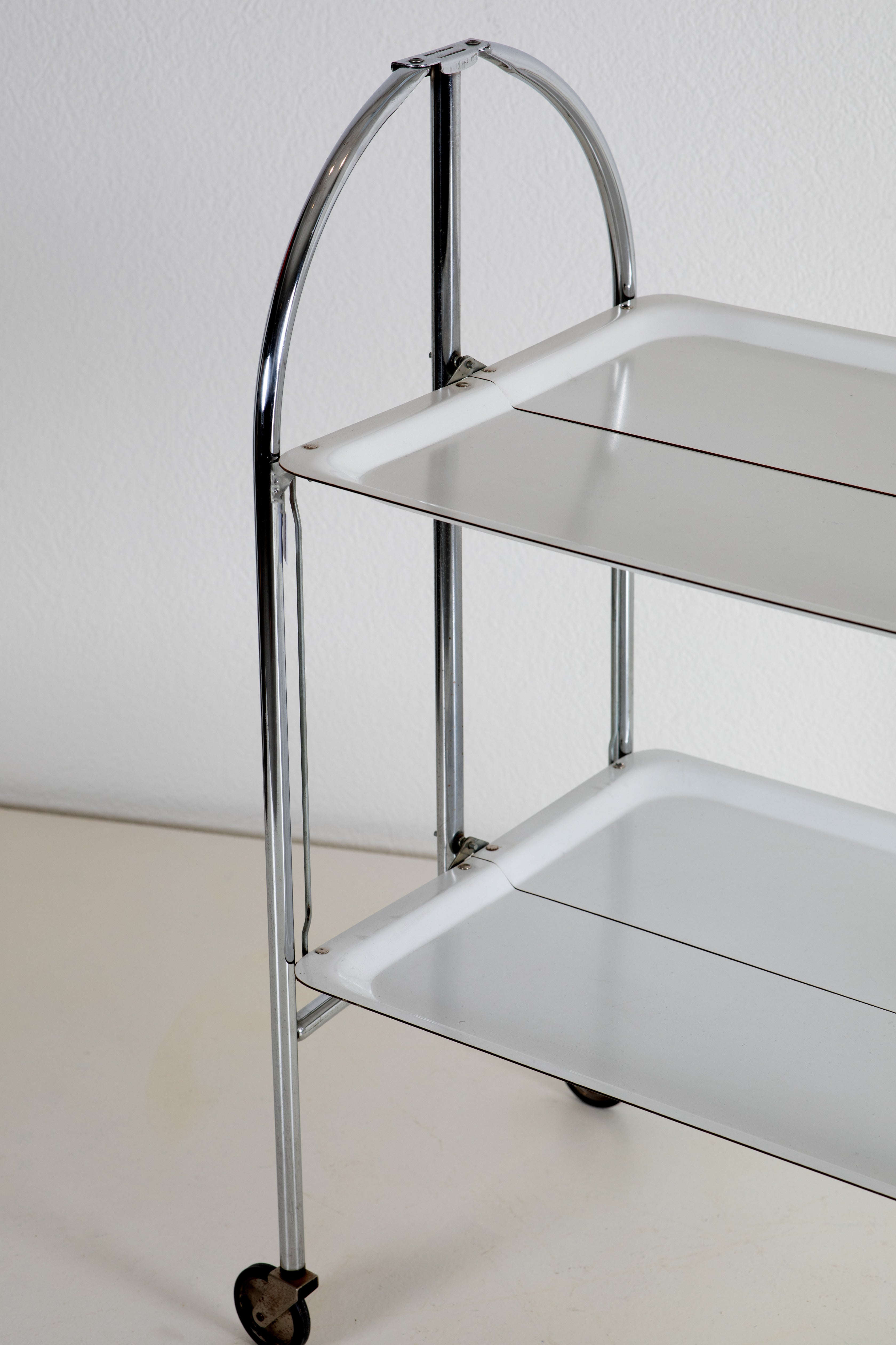 Moving Tray