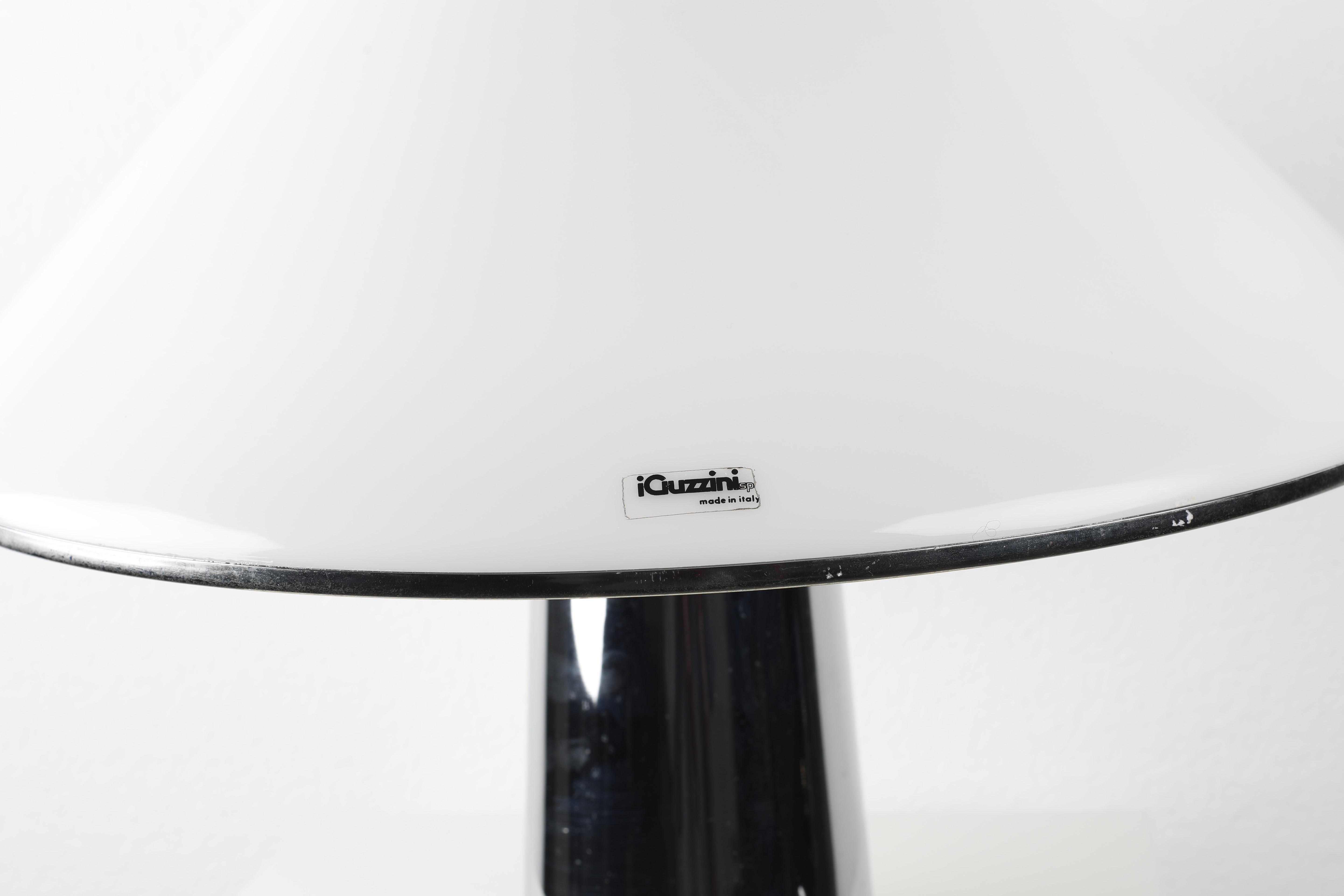 Mushroom-shaped Table Lamp