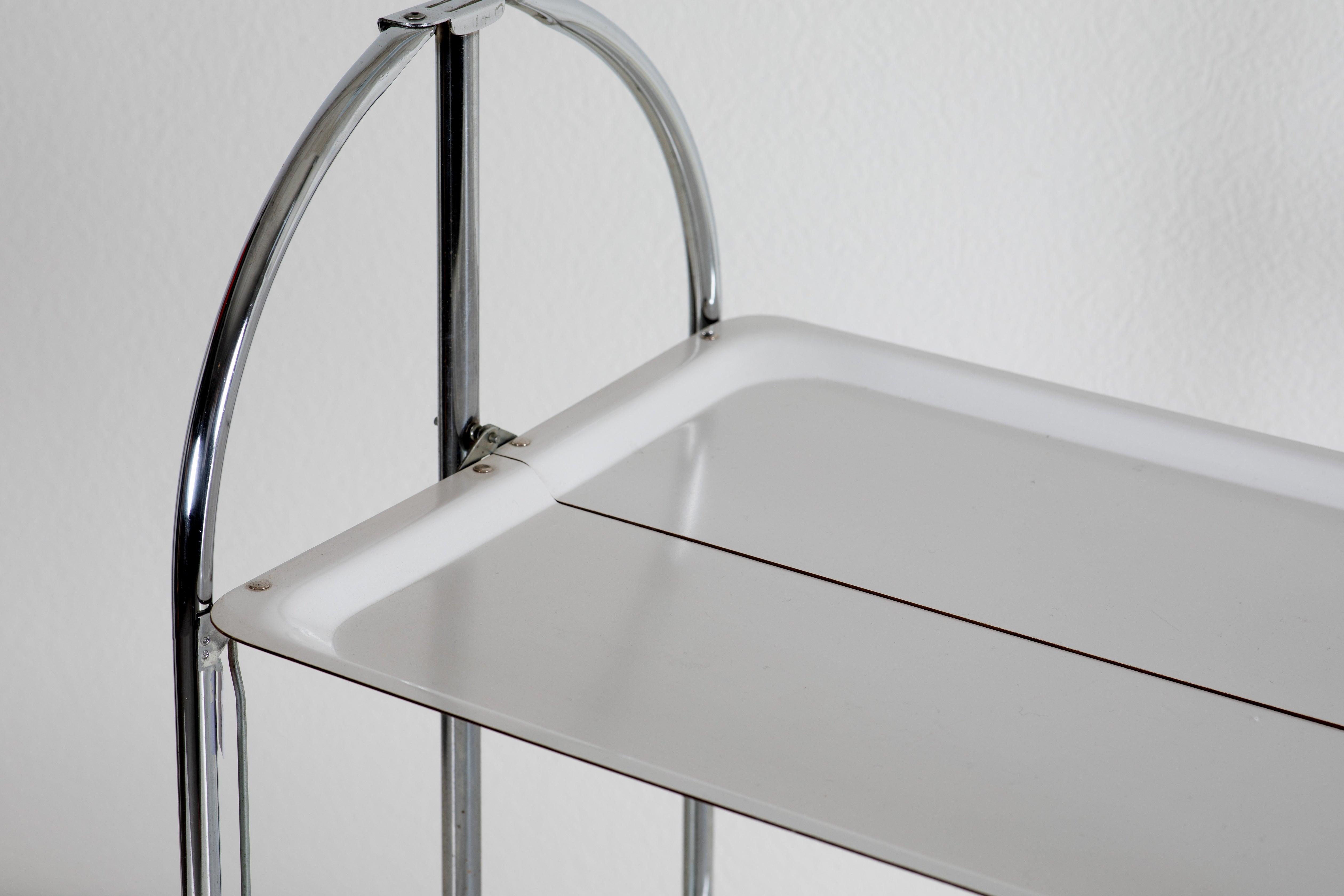 Moving Tray