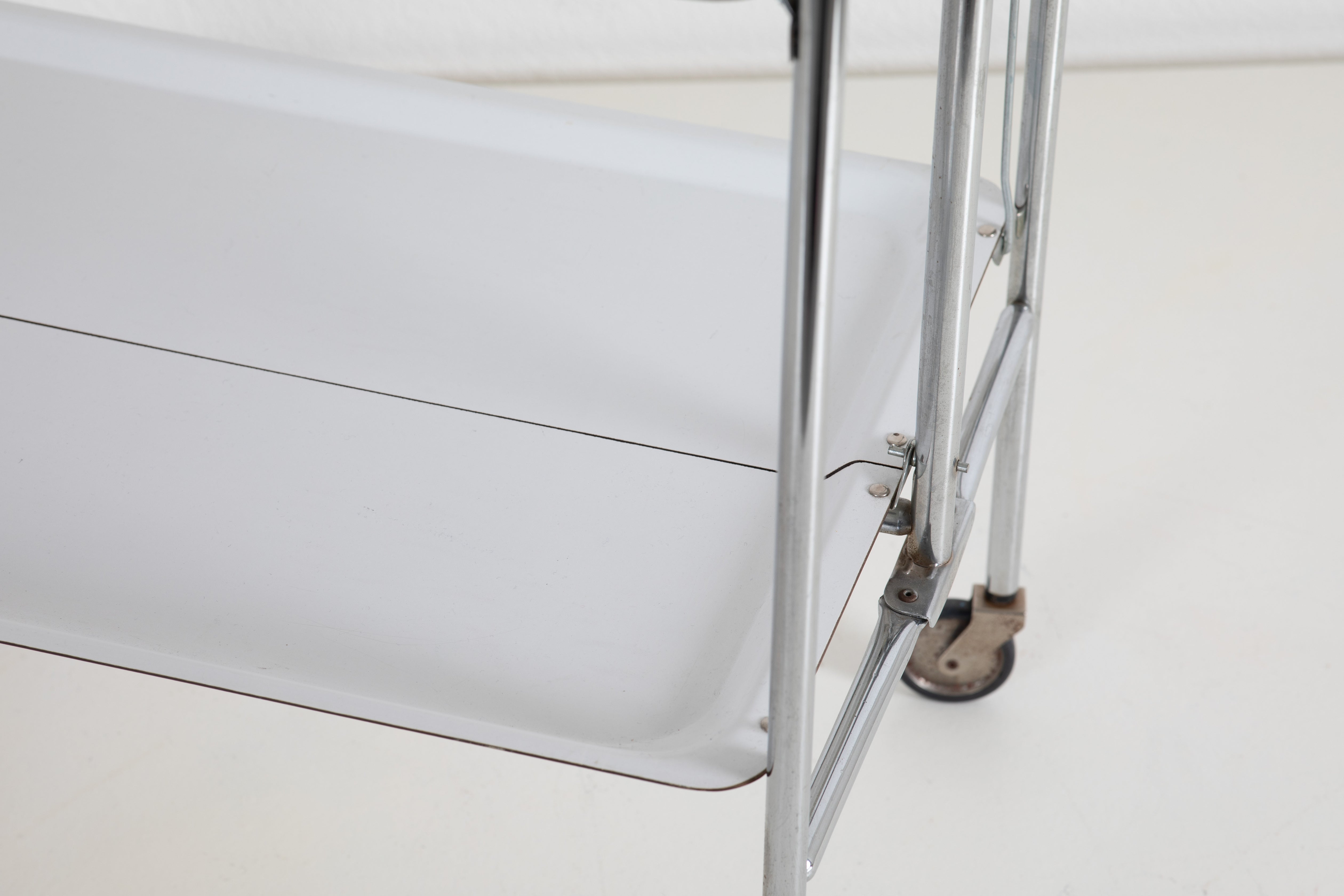 Moving Tray