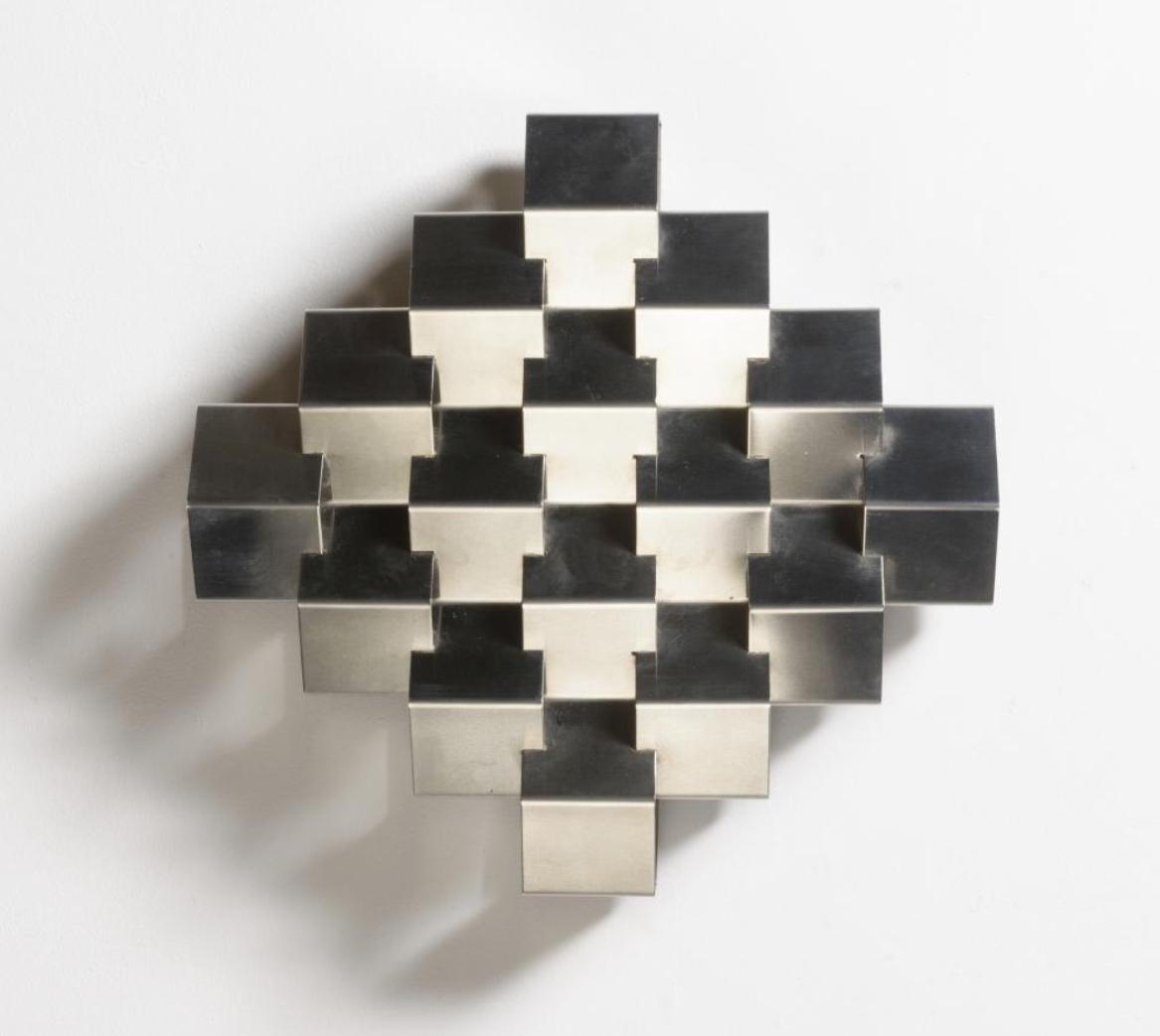 Diamond pattern Wall Sconce
