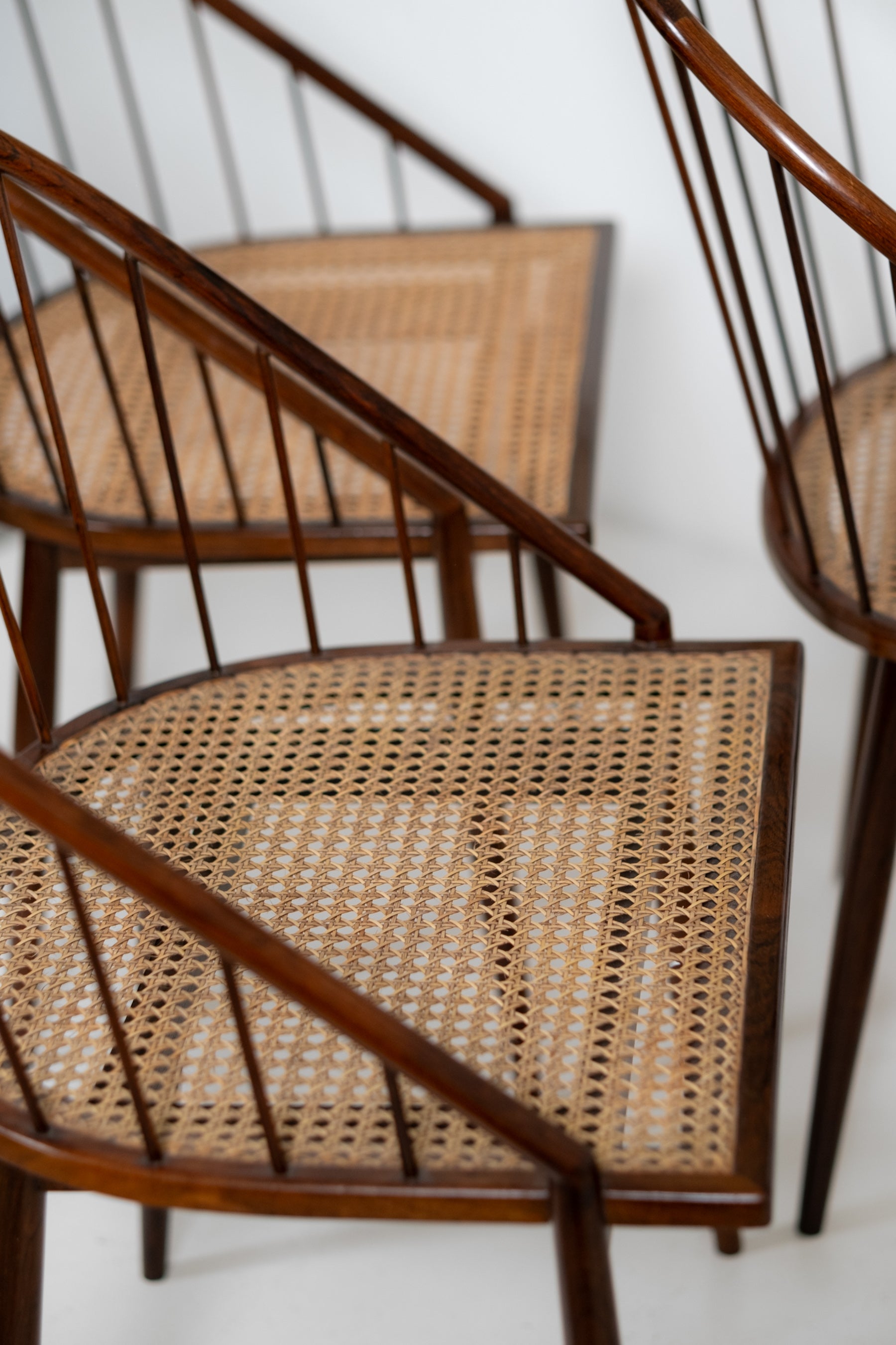 Joaquim Tenreiro Cadeira Curva Chairs