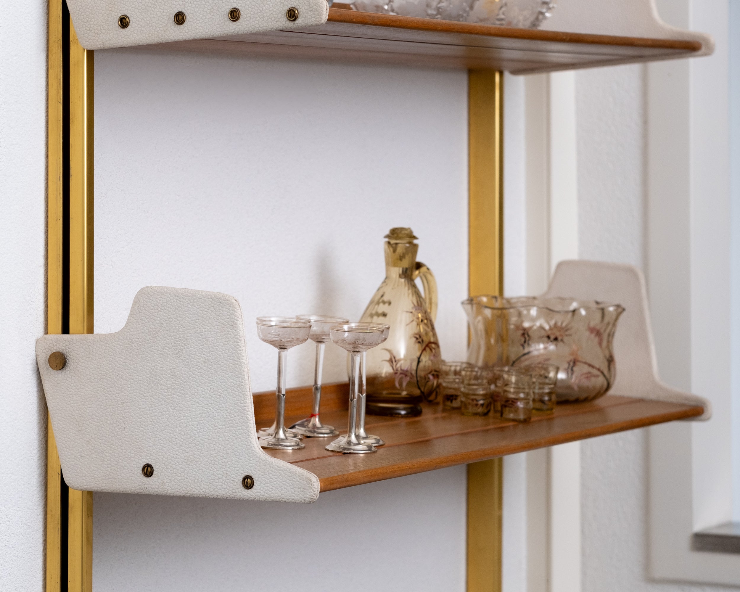 Osvaldi Borsani E60 Bookcase by Tecno