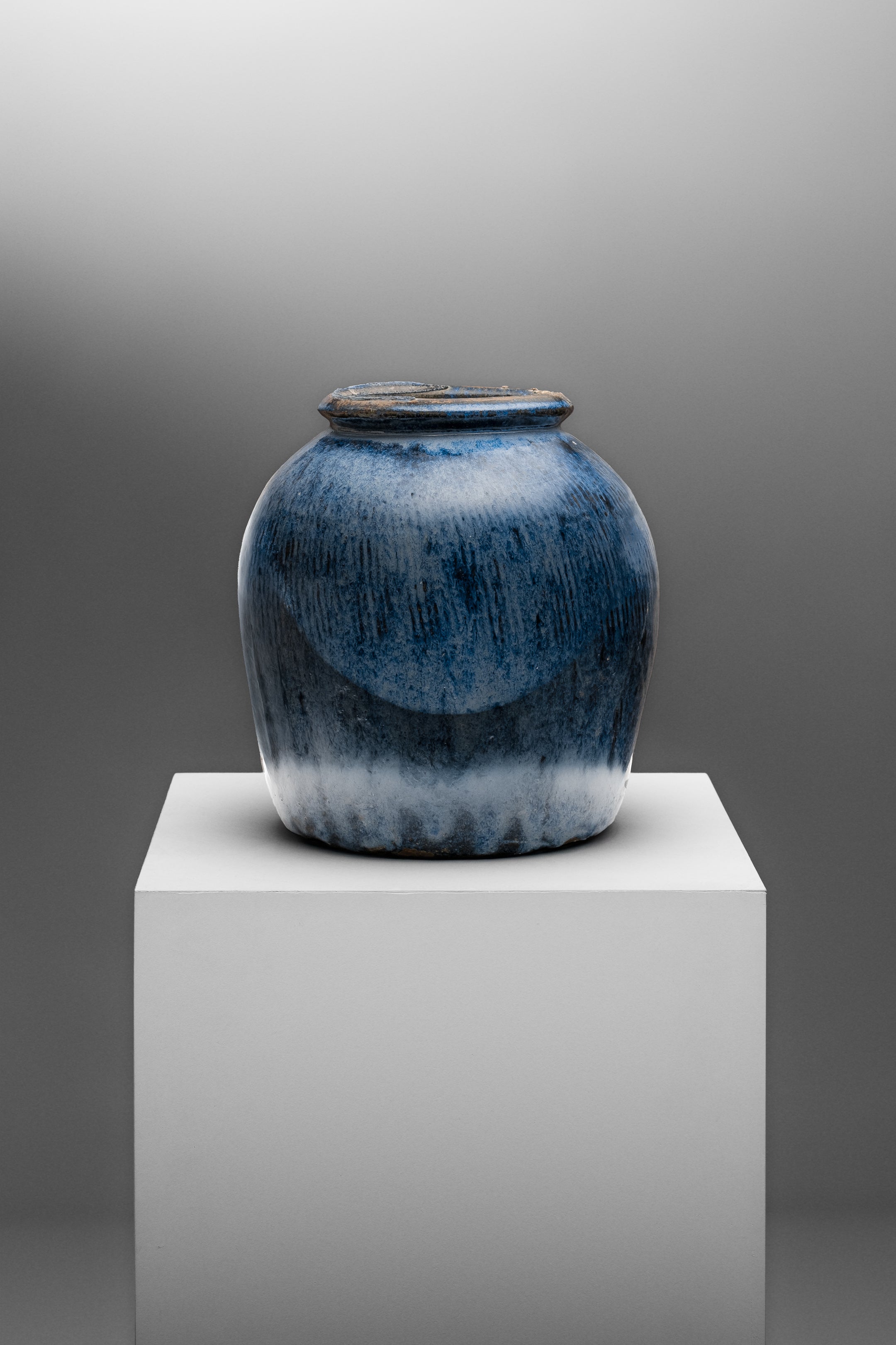 Blue Vintage Decorative Ceramic Pot (2)