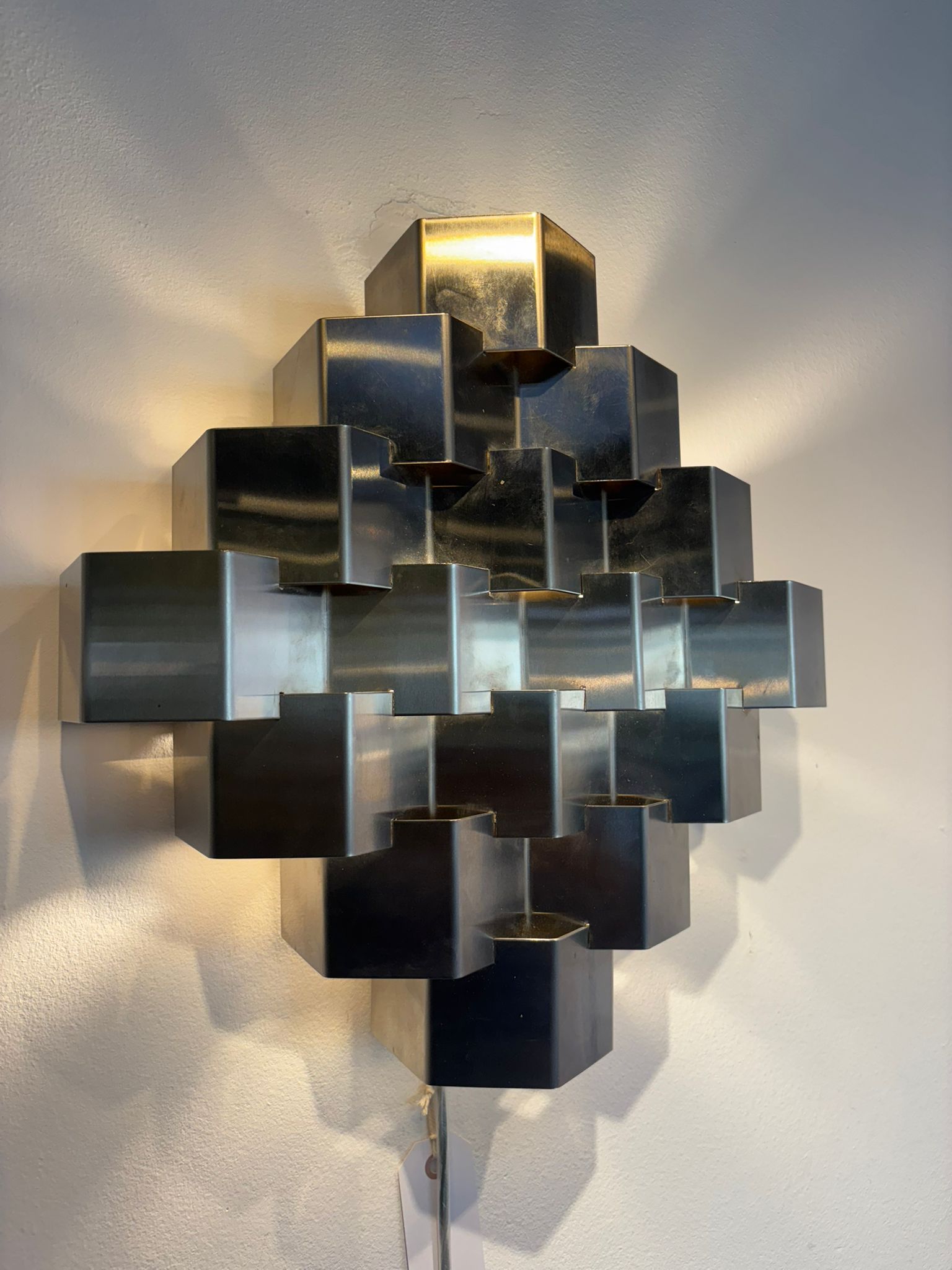 Diamond pattern Wall Sconce