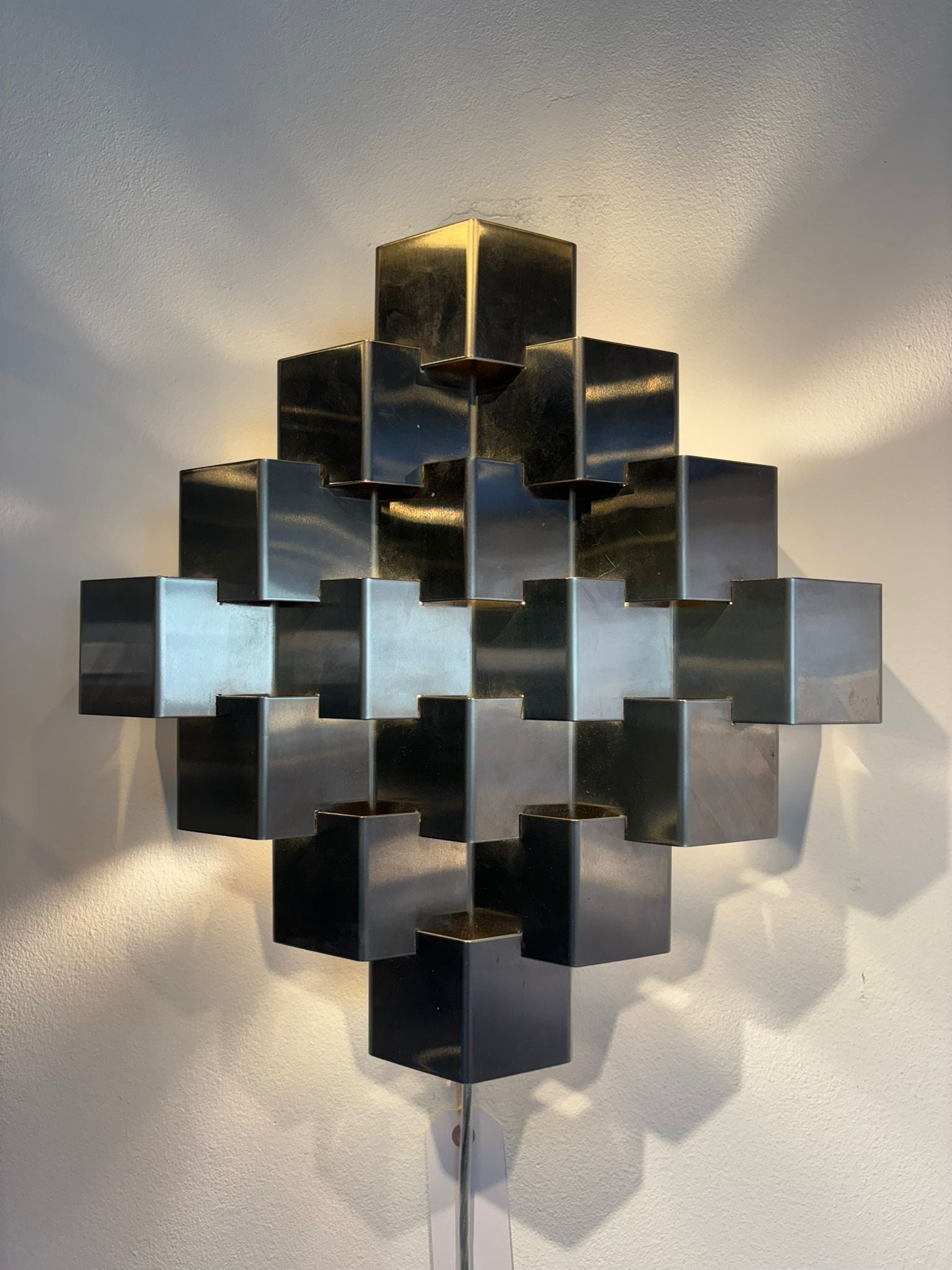 Diamond pattern Wall Sconce