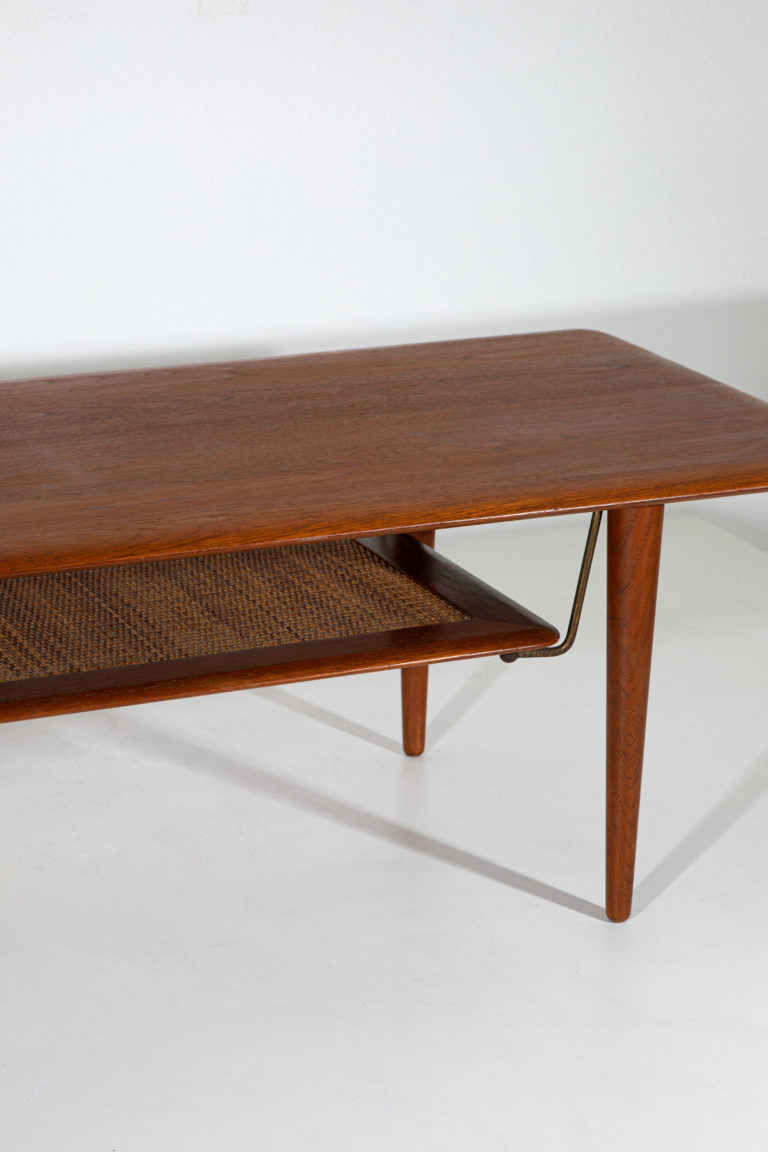 FD-516 Coffee table