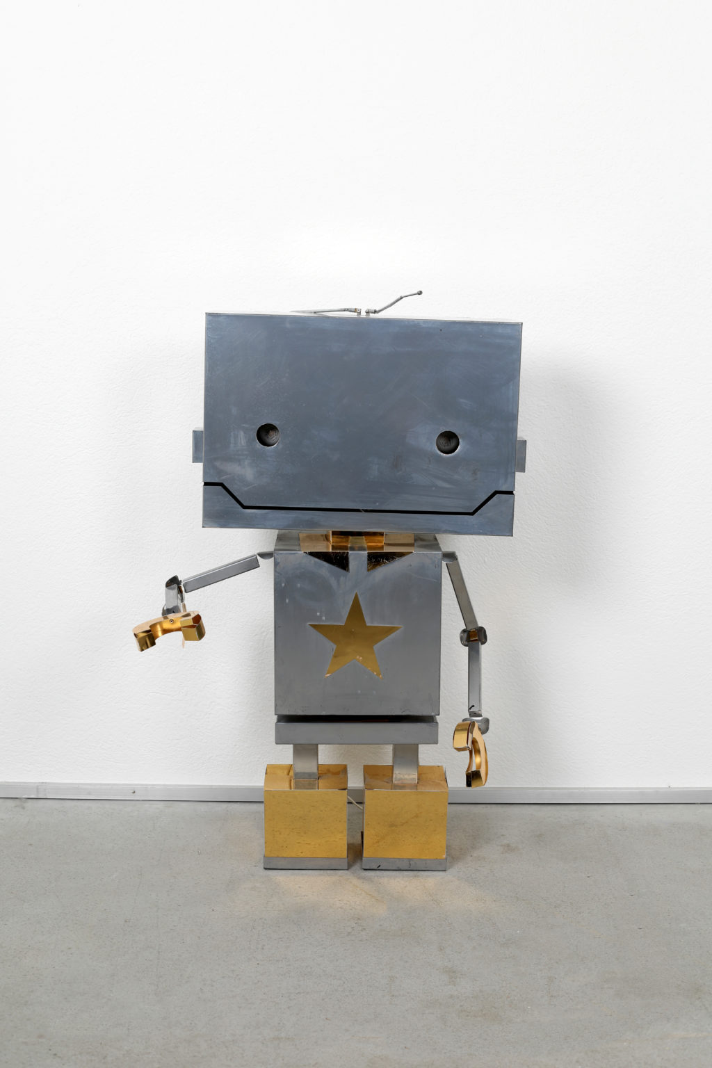 Robot Lamp: Iconic 1970s Italian Design