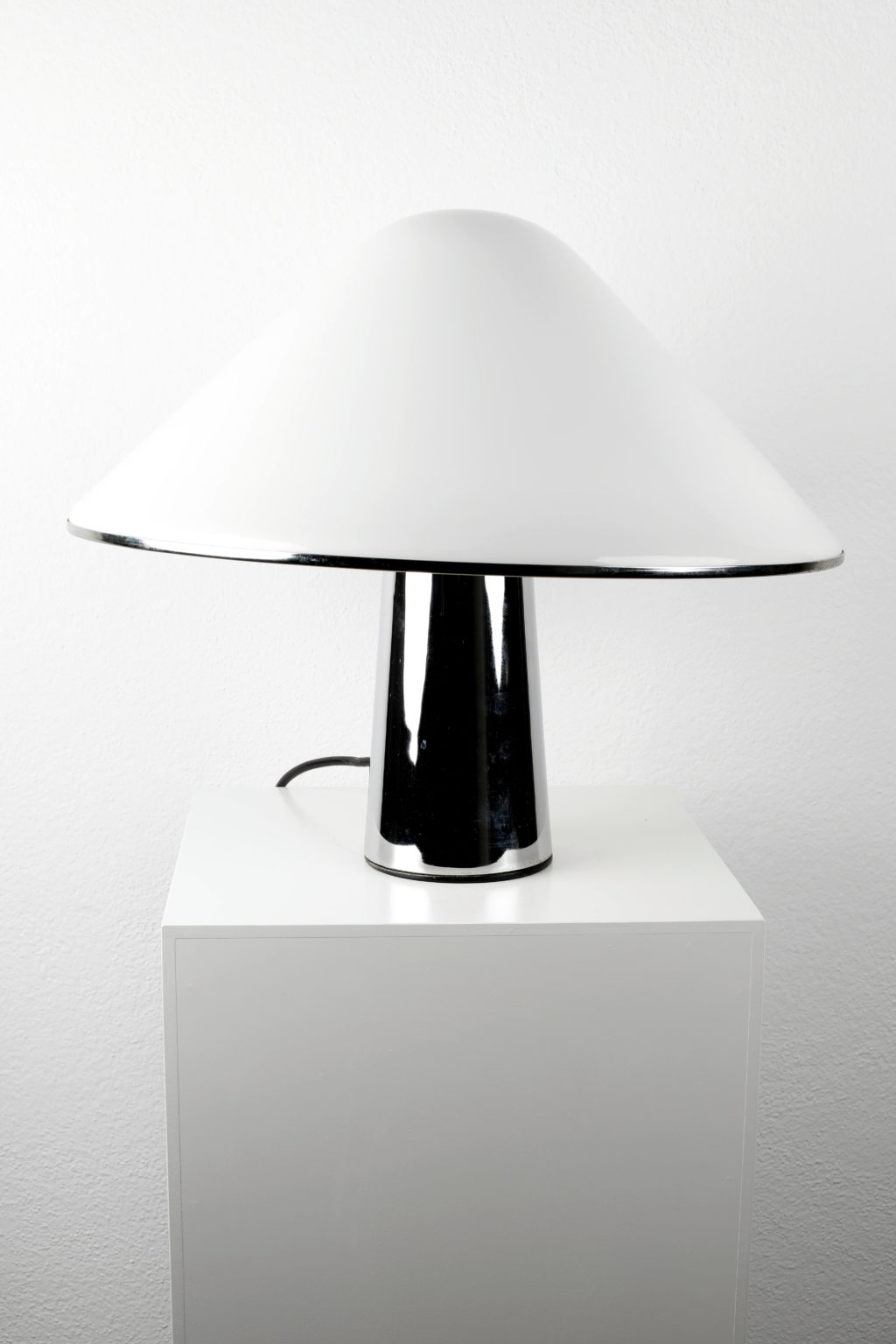 Elpis Lamp by Harvey Guzzini